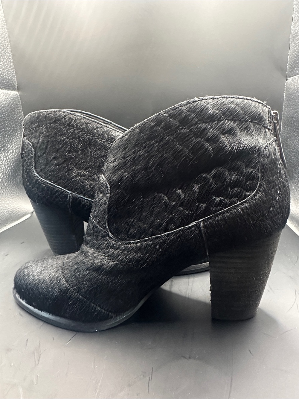 UGG Australia Women's Black Charlotte Snake Print Calf Hair Ankle Boots 6